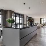 Thomas Morelaan 305 , 2135 WC Hoofddorp