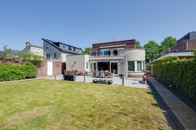 Frederiksveld 12 , 2151 LS Nieuw-vennep