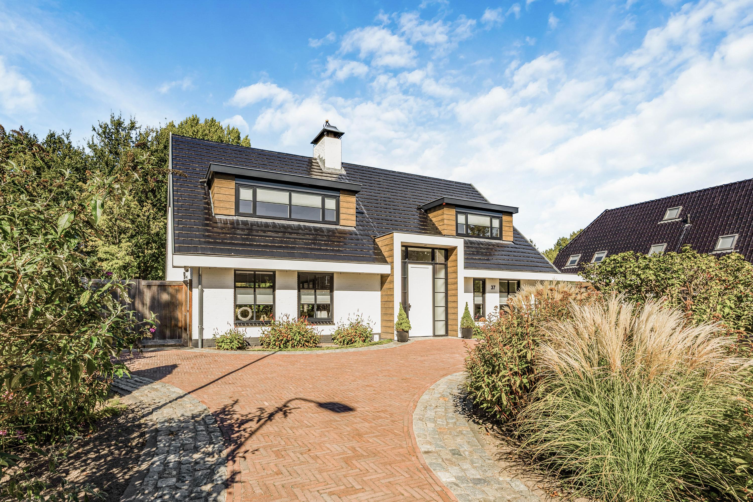 Sportveldweg 37 , 2151 CA Nieuw-vennep