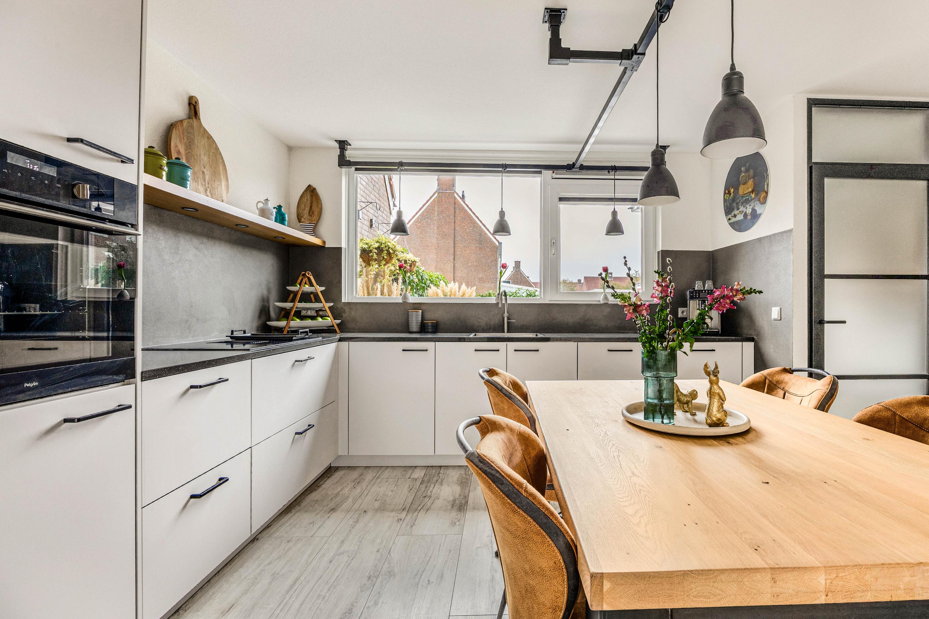 Weerterbos 49 , 2134 HJ Hoofddorp