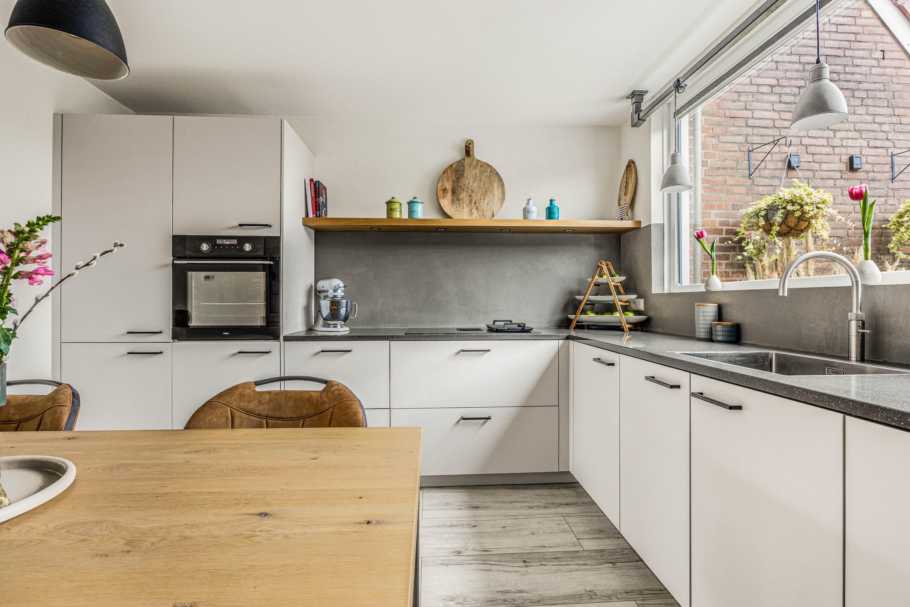 Weerterbos 49 , 2134 HJ Hoofddorp