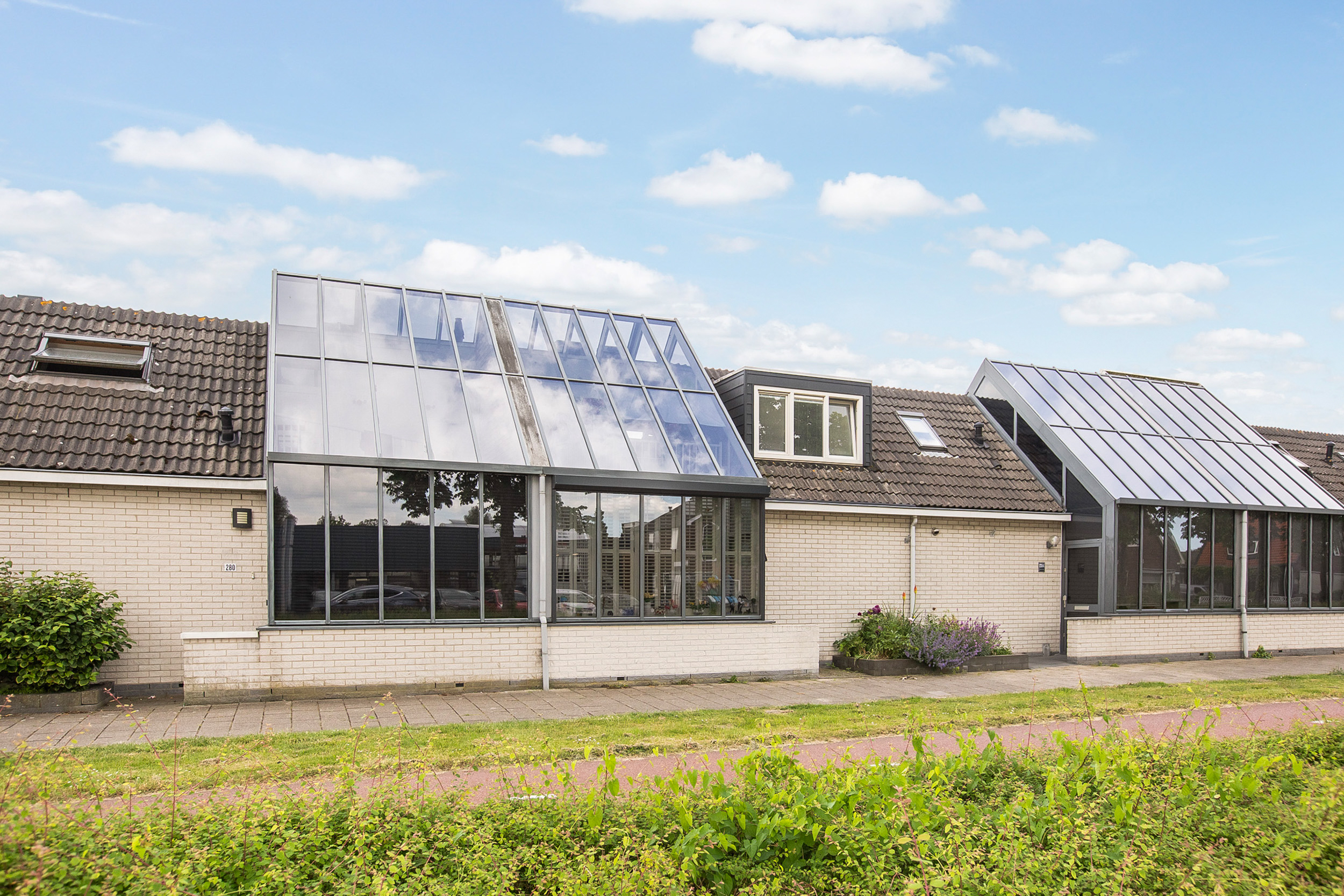 Venneperweg 282 , 2153 AE Nieuw-vennep