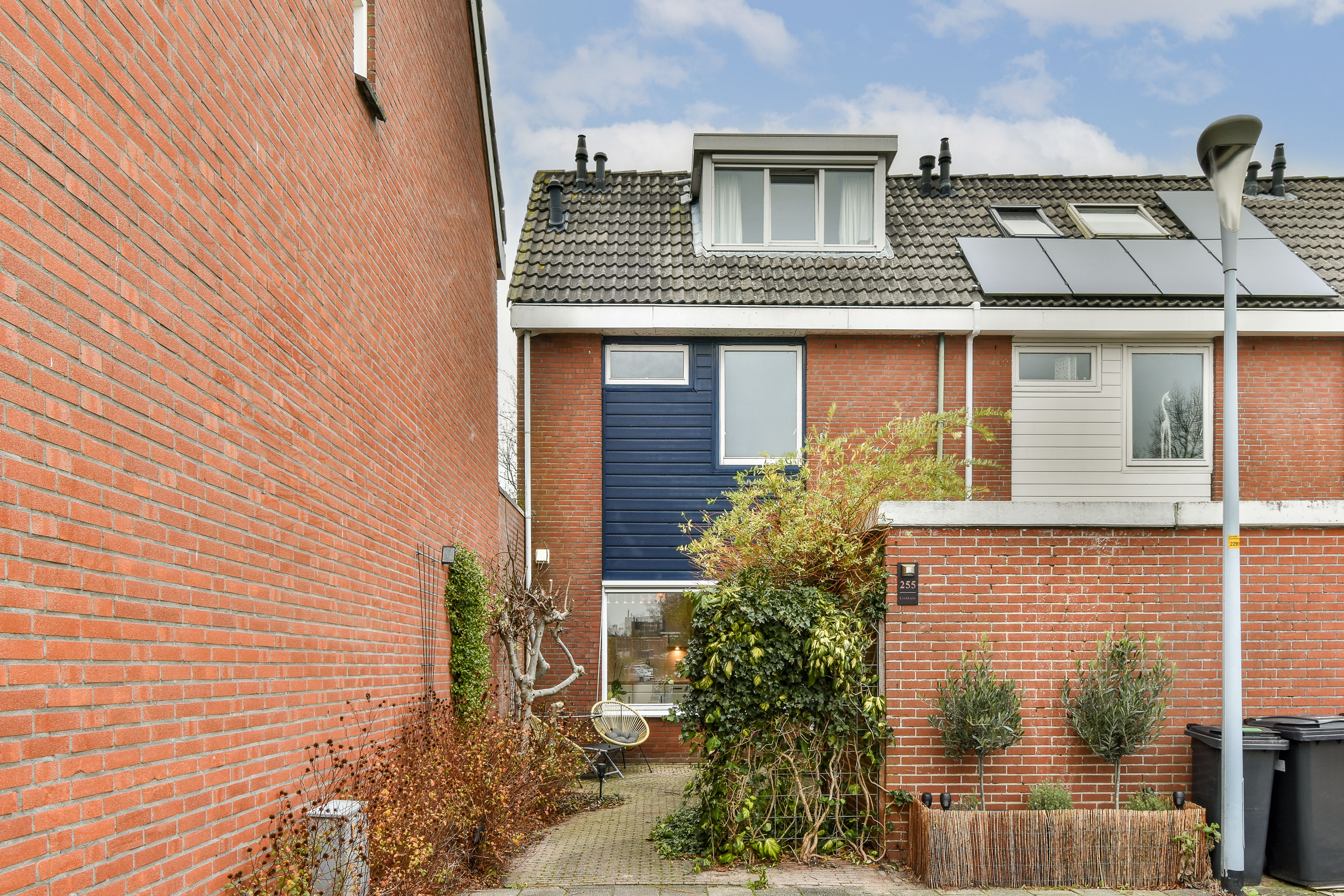 Lindholm 255 , 2133 CT Hoofddorp