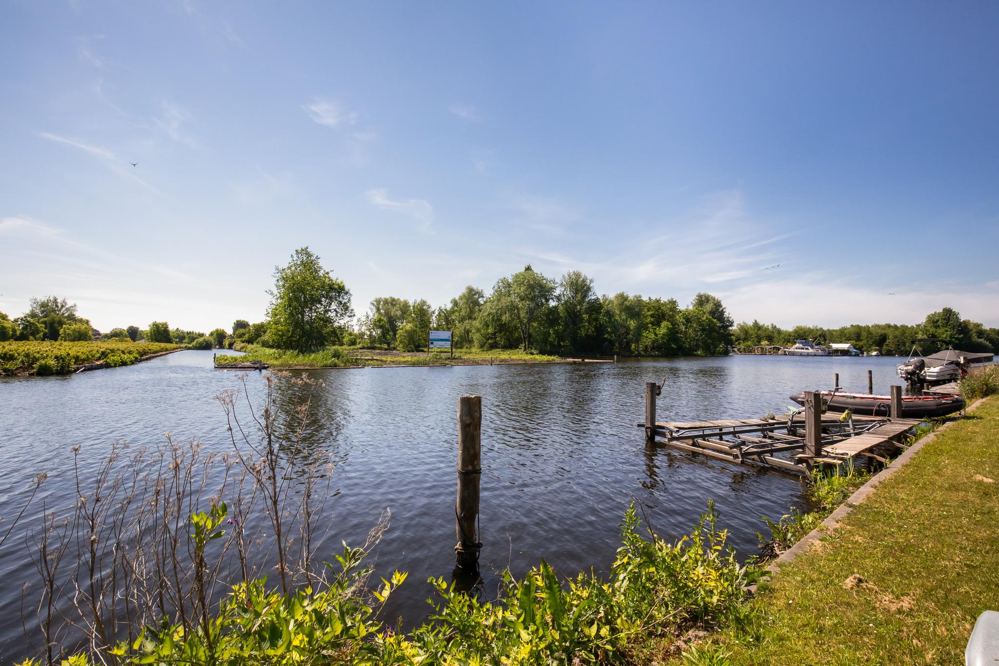 Aalsmeerderdijk 114 , 1438 AV Oude meer