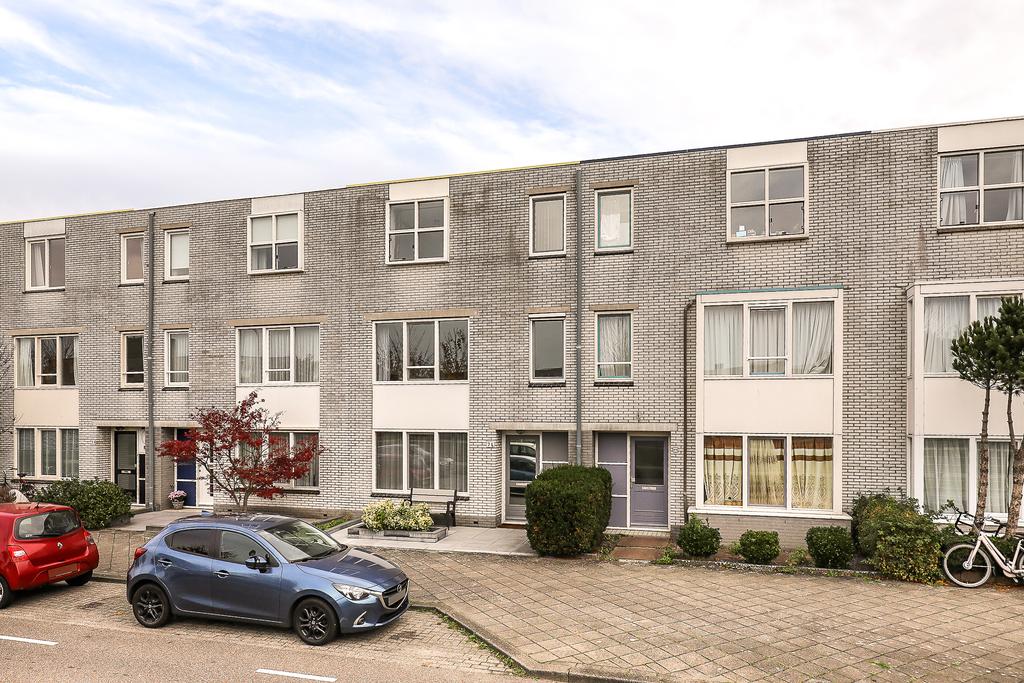 Reina Prinsen Geerligsdreef 71 , 2135 HS Hoofddorp