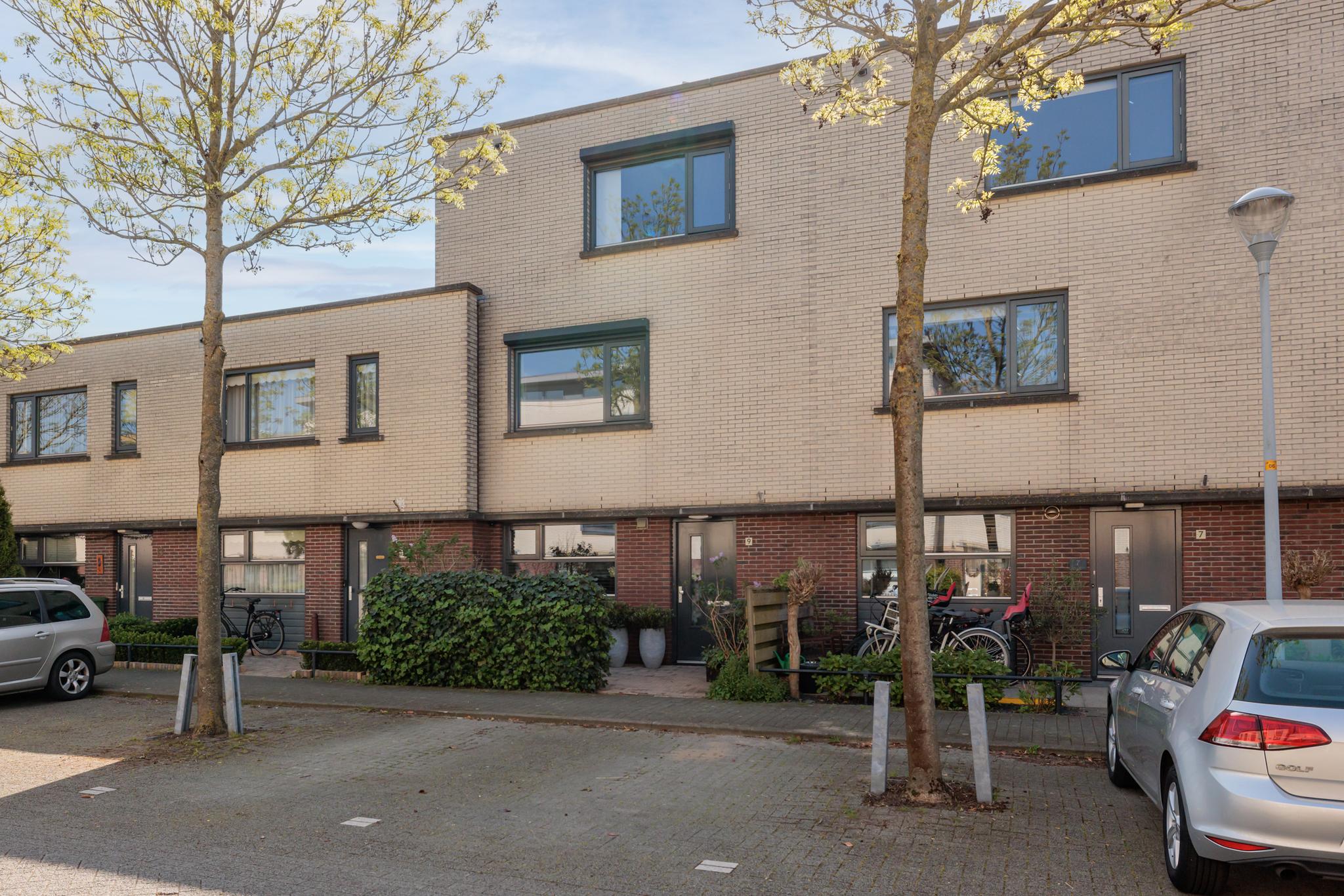 Stadhouderspoort 9 , 2152 RV Nieuw-vennep