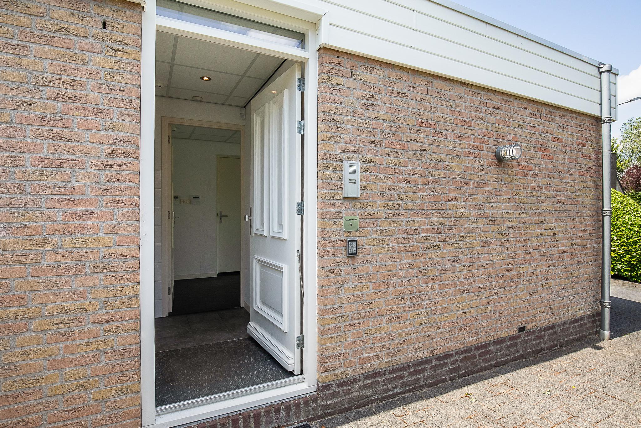 Dokter Van Haeringenplantsoen 28, 2151 AT Nieuw-vennep