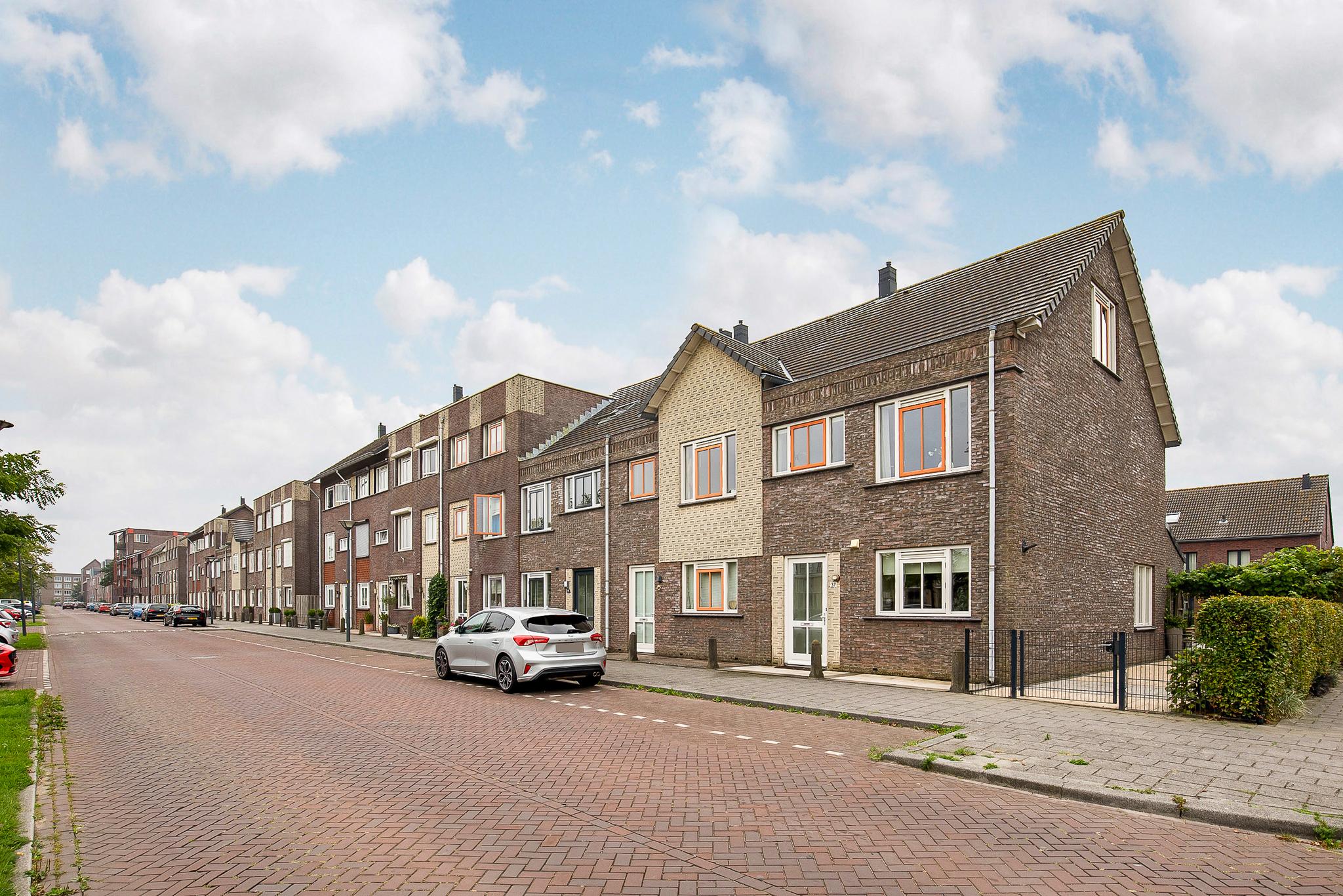 Biesheuvelstraat 37 , 2134 LL Hoofddorp