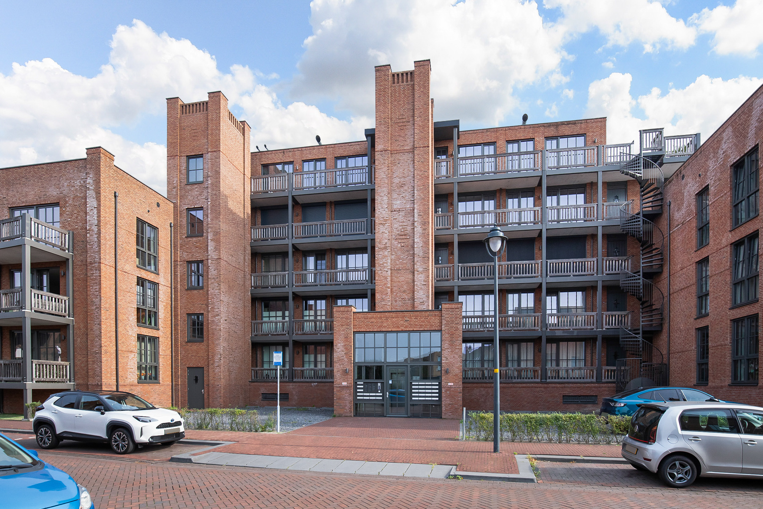 Thomas Morelaan 305 , 2135 WC Hoofddorp