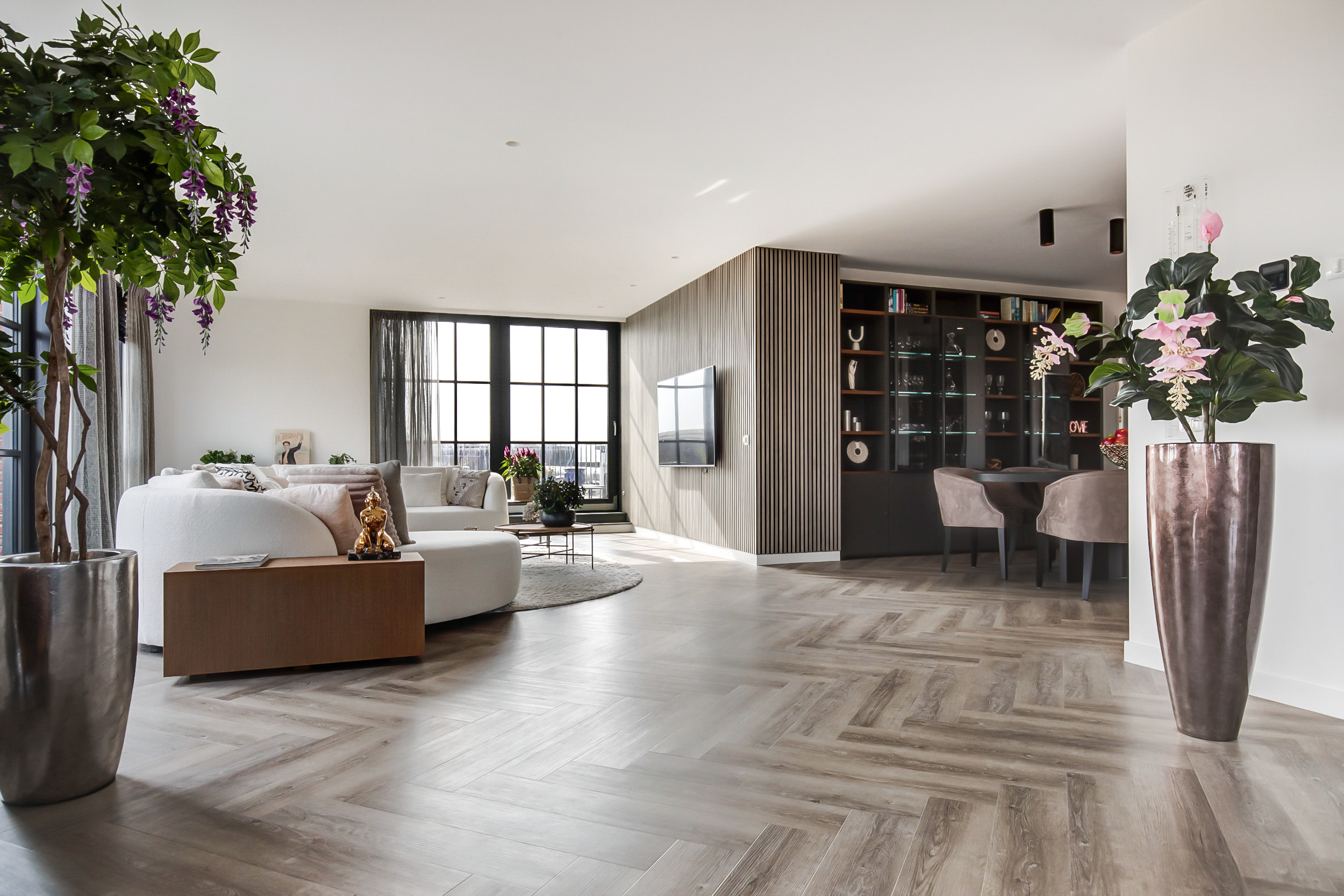 Thomas Morelaan 305 , 2135 WC Hoofddorp