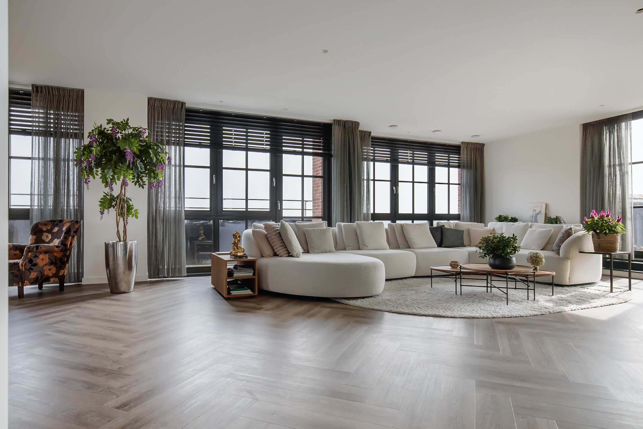 Thomas Morelaan 305 , 2135 WC Hoofddorp