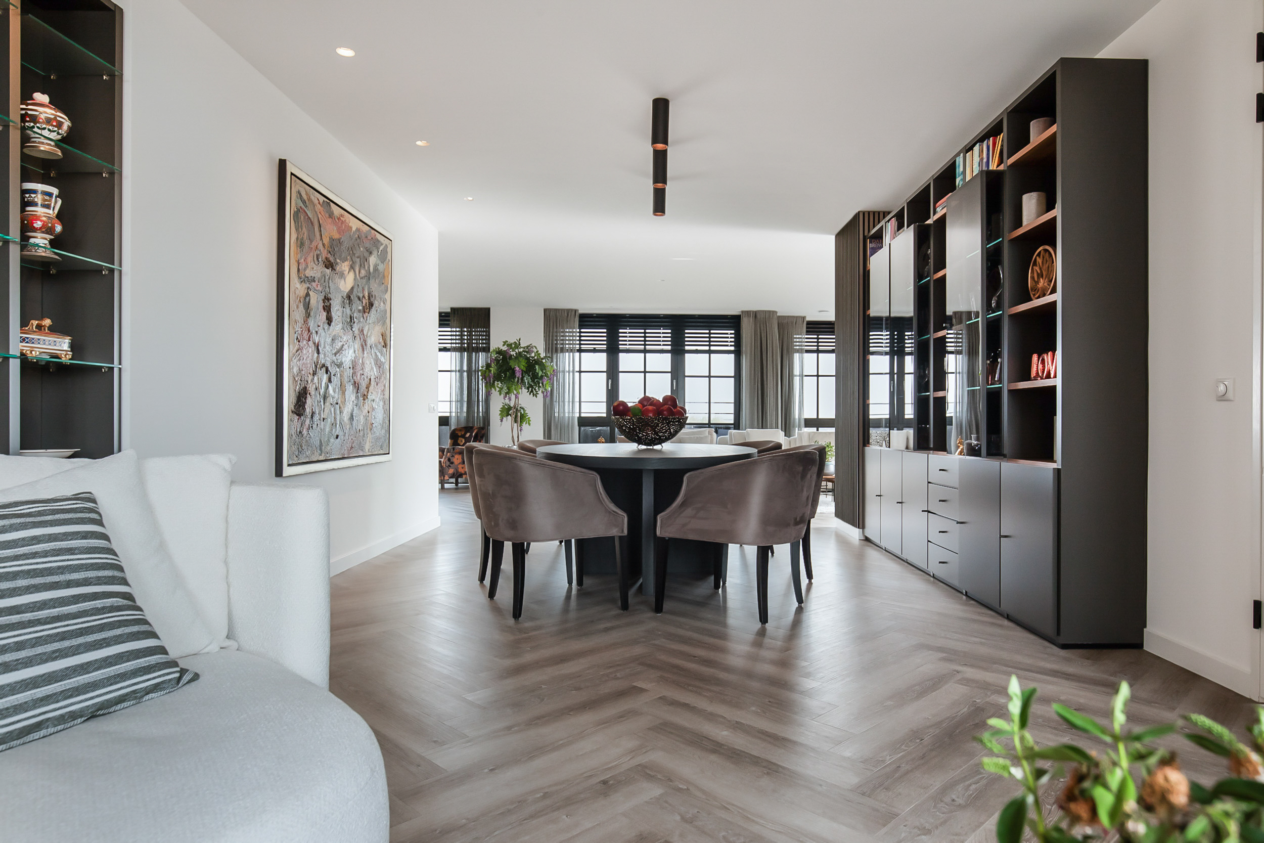 Thomas Morelaan 305 , 2135 WC Hoofddorp