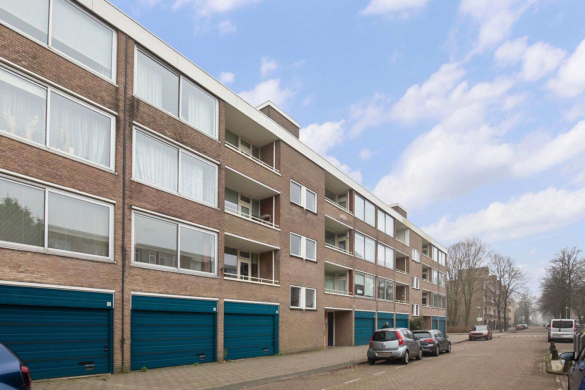 Gijsbrecht van IJselsteinstraat 159 , 1082 KH Amsterdam