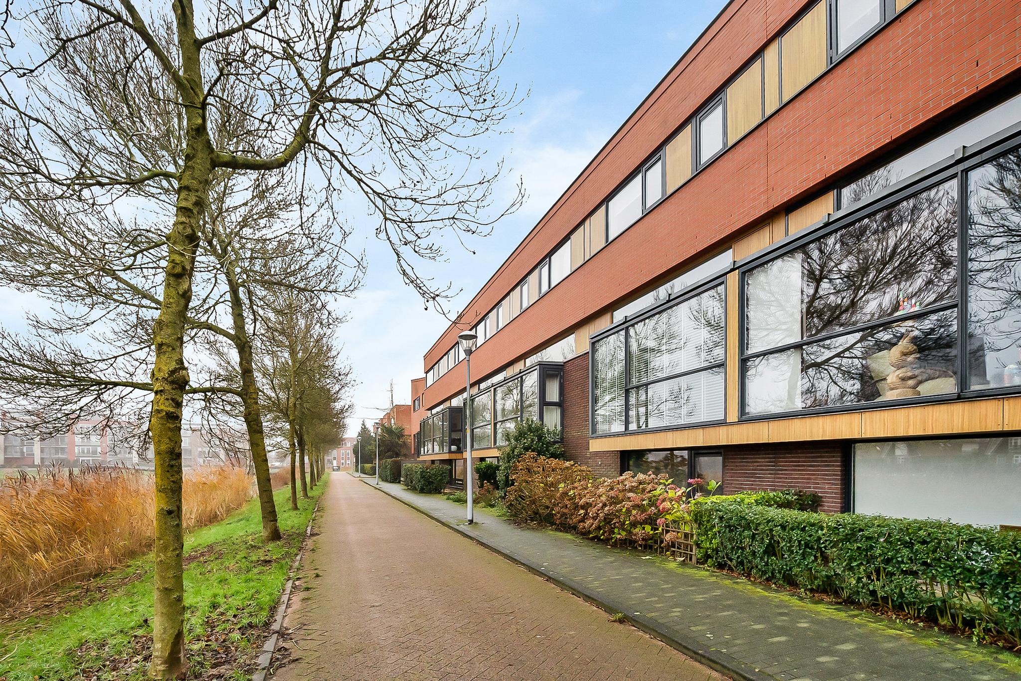 Zuiderpoort 72 , 2152 RH Nieuw-vennep