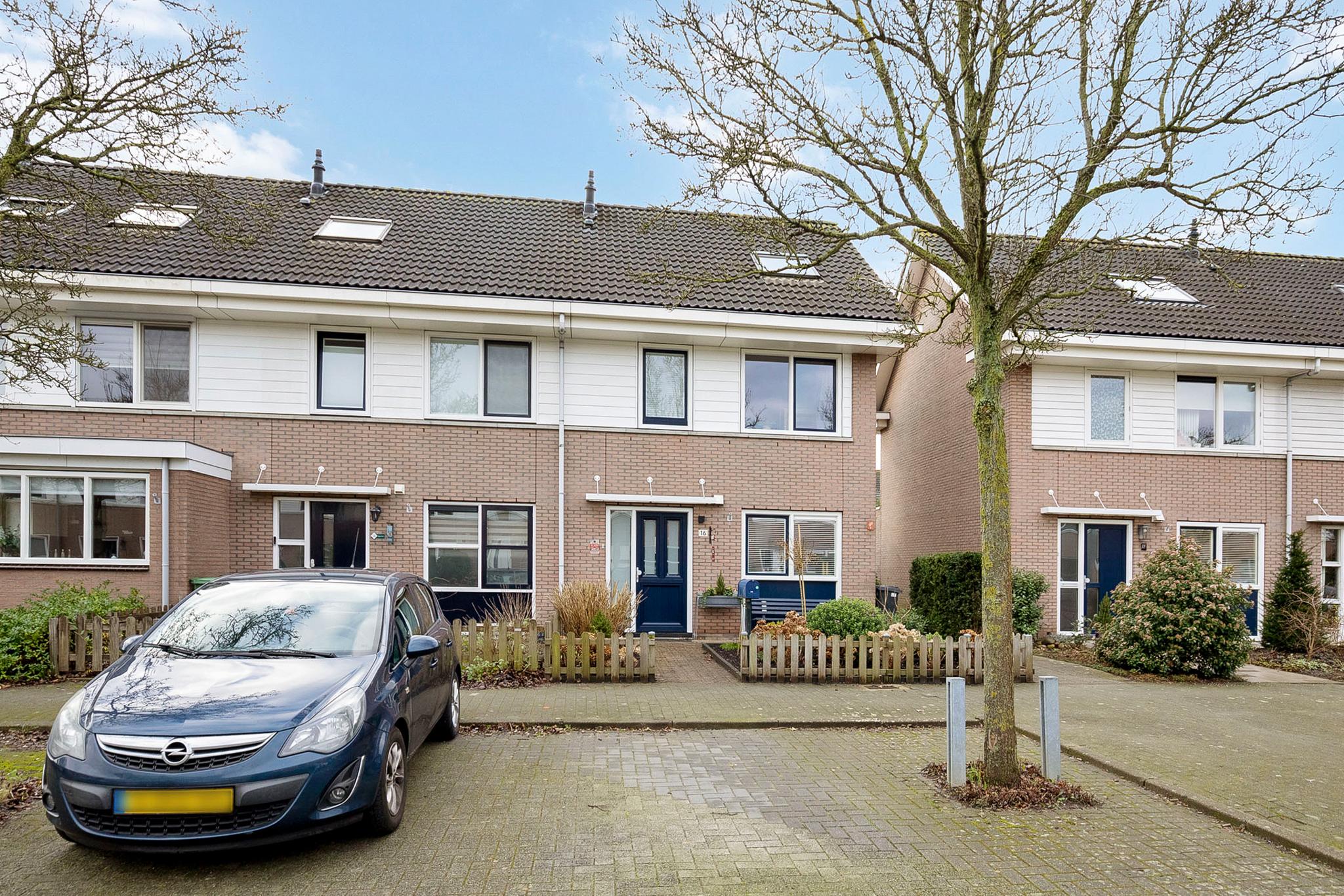 Bachlaan 16 , 2151 GE Nieuw-vennep