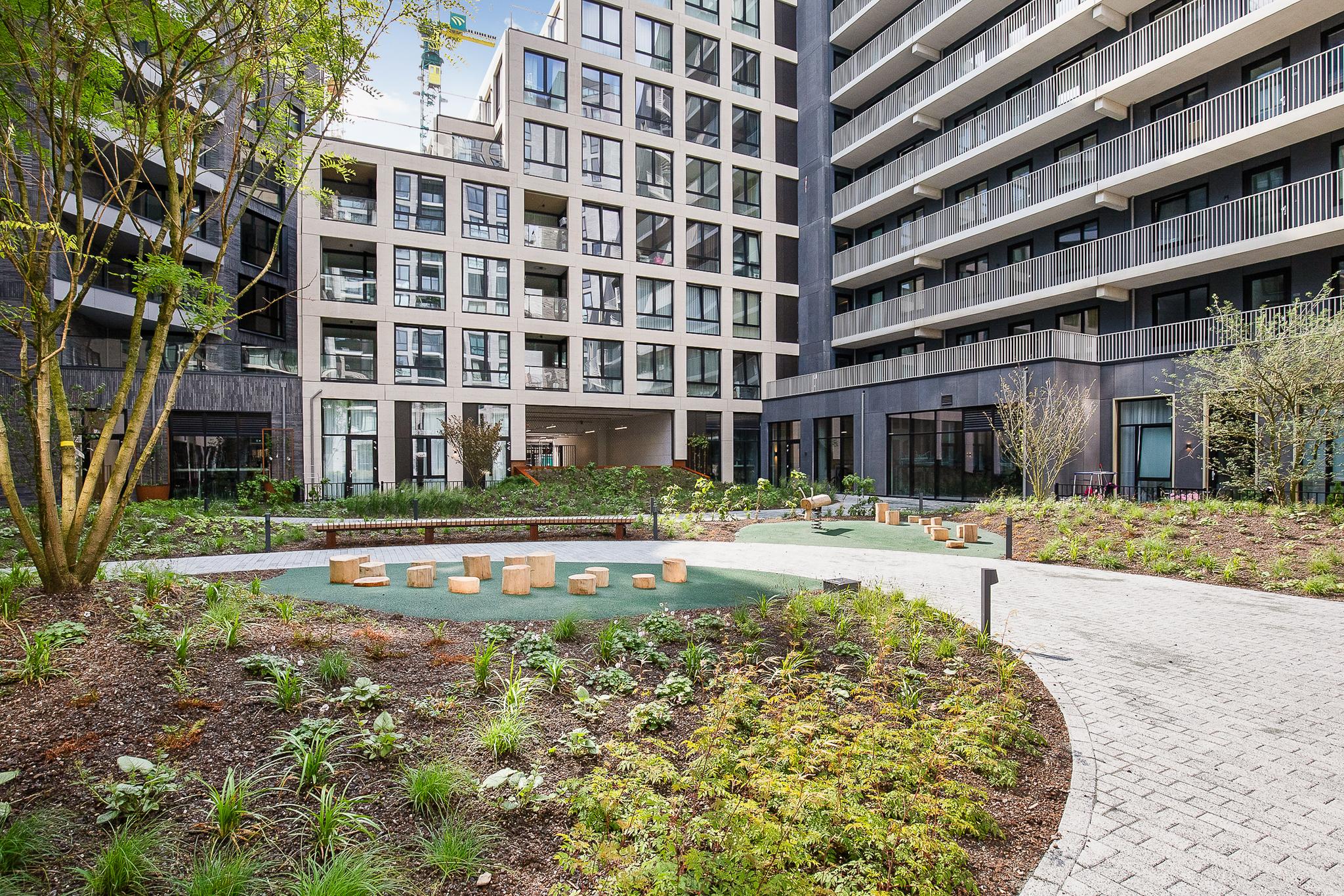 Mies van der Rohestraat 301 , 2132 HX Hoofddorp