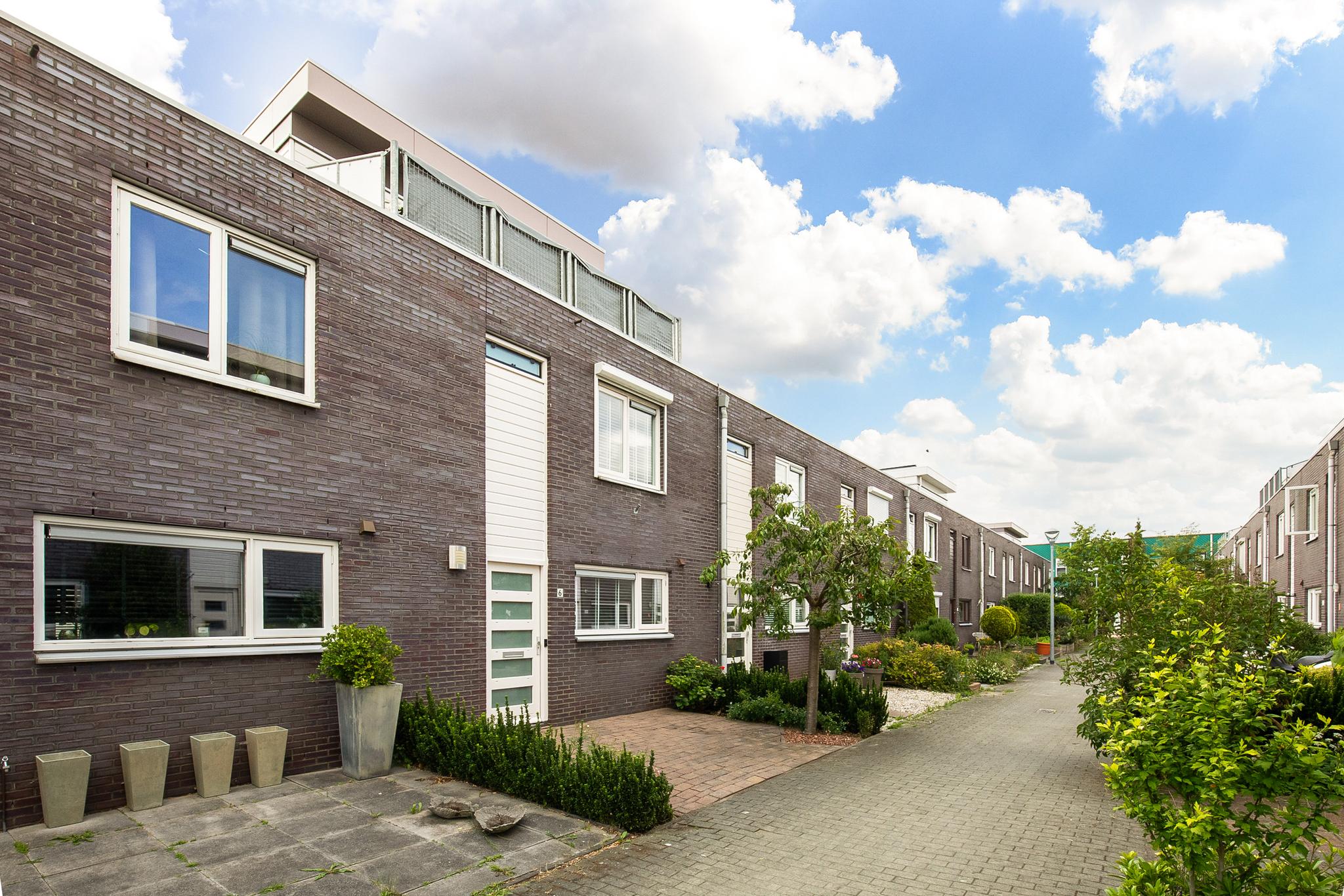 Flierveld 6 , 2151 LG Nieuw-vennep
