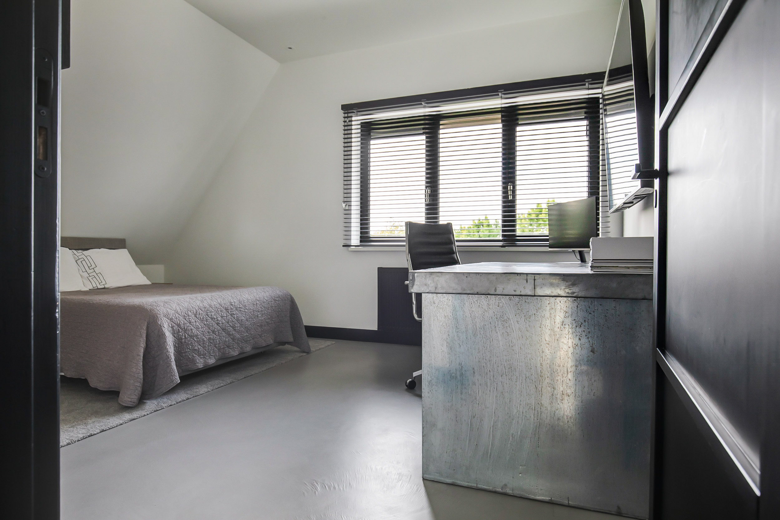 Hoofdweg 1129 , 2152 LK Nieuw-vennep