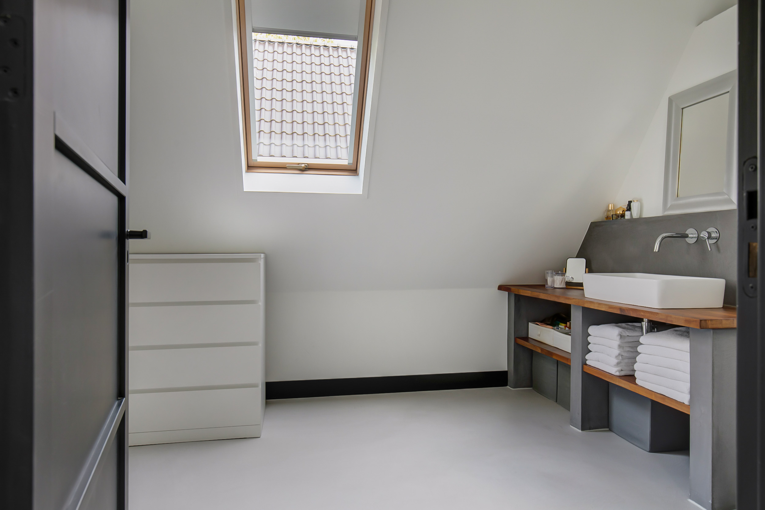 Hoofdweg 1129 , 2152 LK Nieuw-vennep