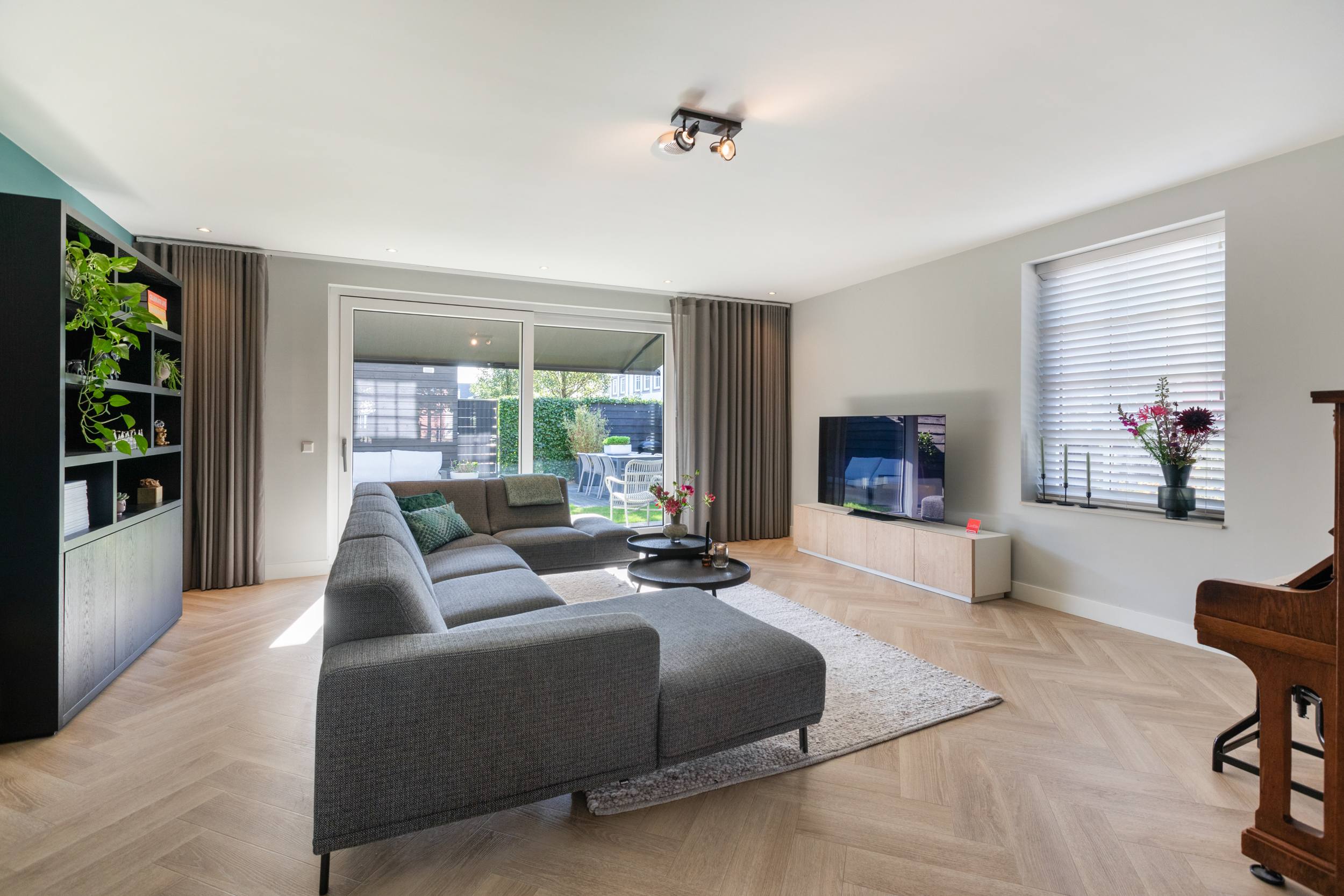 Laan van Zuiderhoeven 2 , 2134 AT Hoofddorp