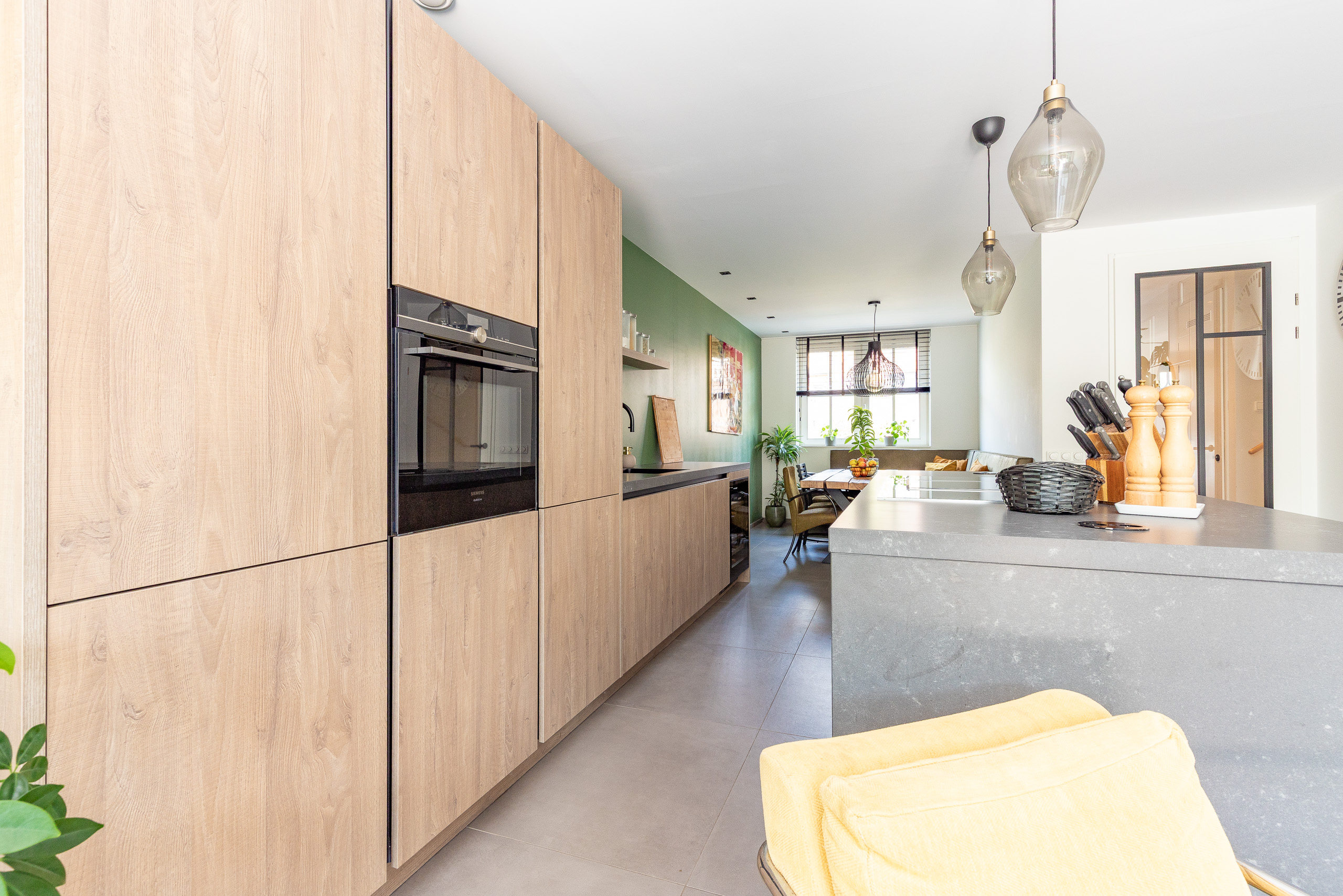 Thomas Morelaan 98 , 2135 WC Hoofddorp