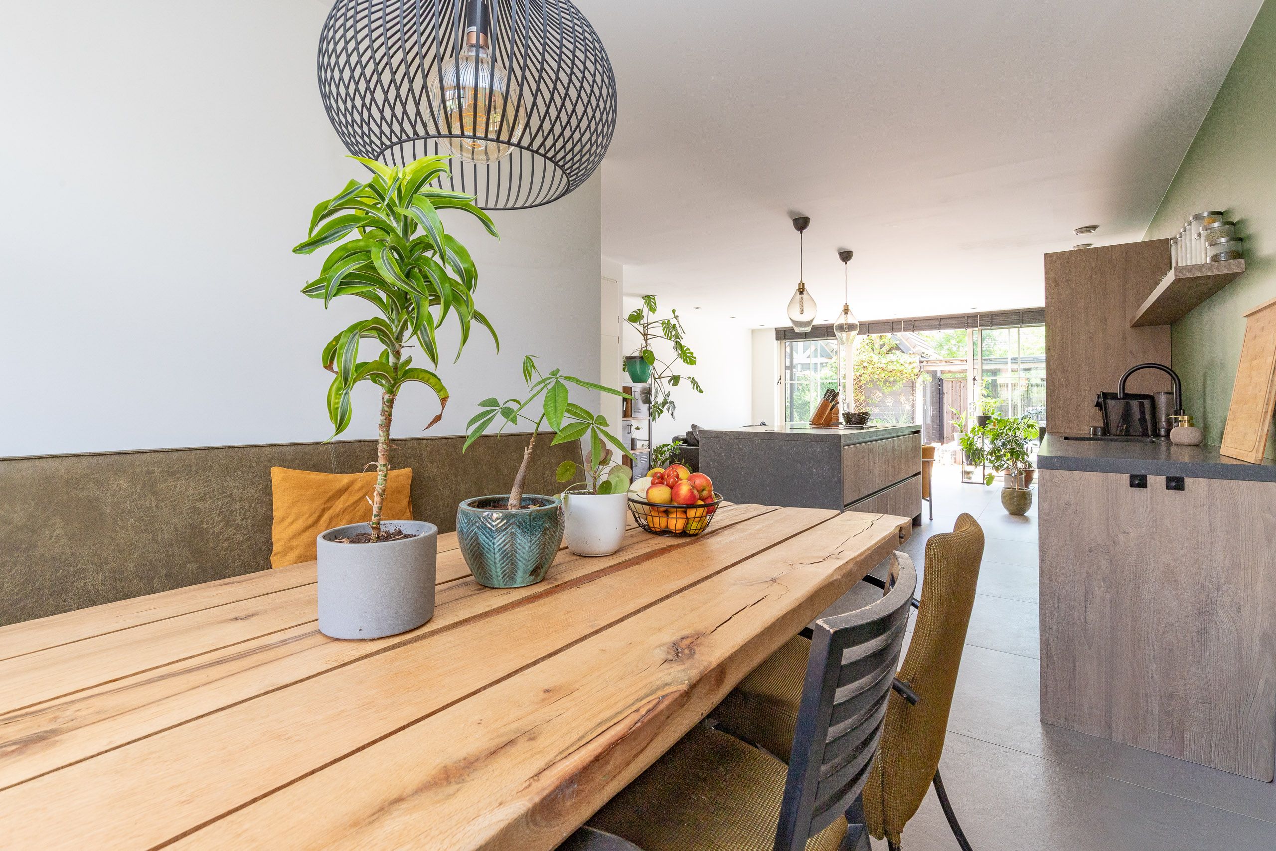 Thomas Morelaan 98 , 2135 WC Hoofddorp