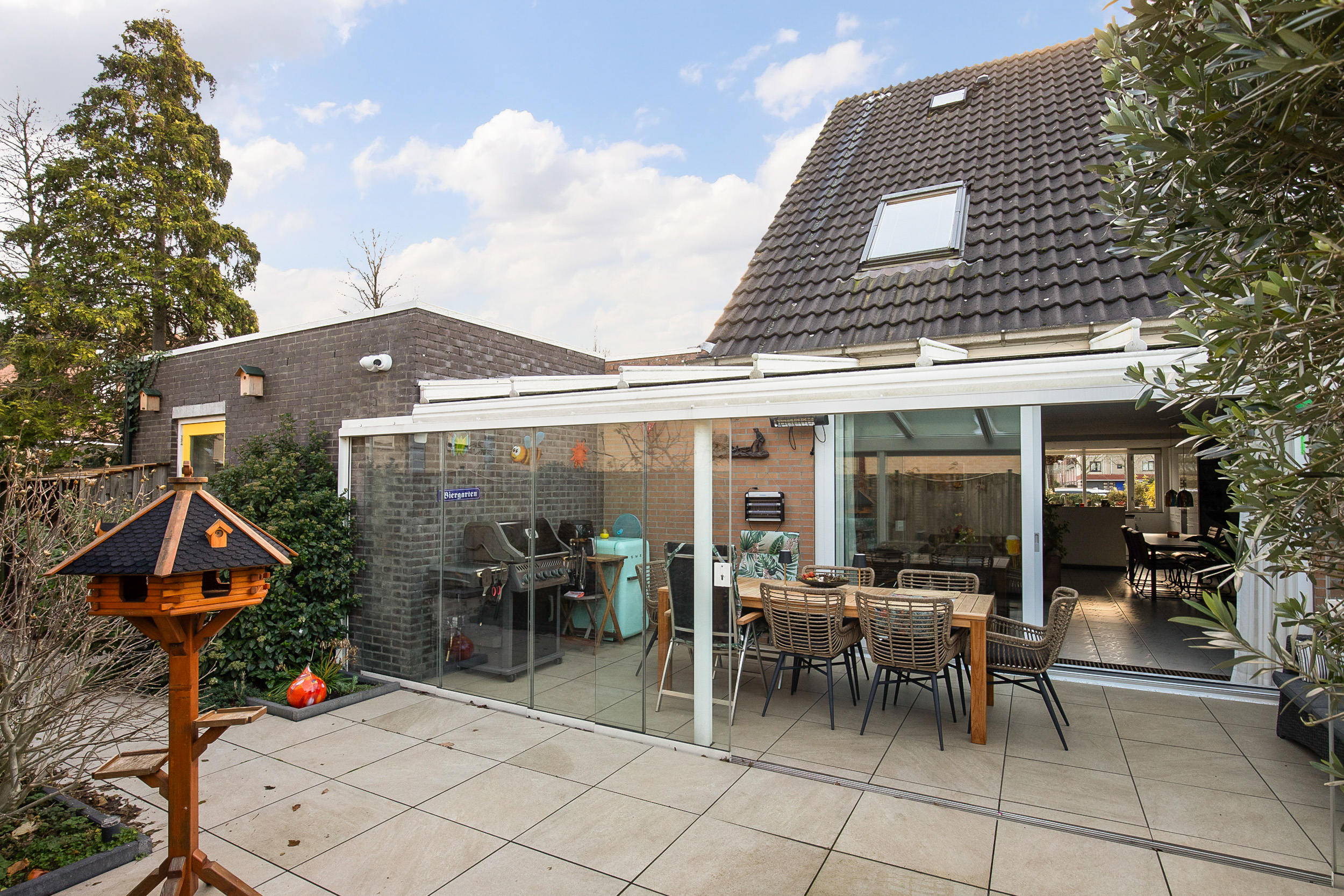 Taniaburg 36 , 2135 BX Hoofddorp