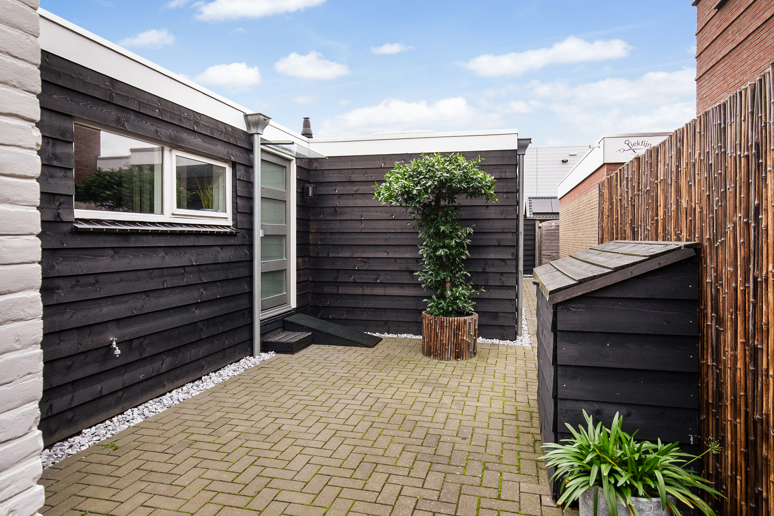 Venneperweg 671 , 2152 CD Nieuw-vennep