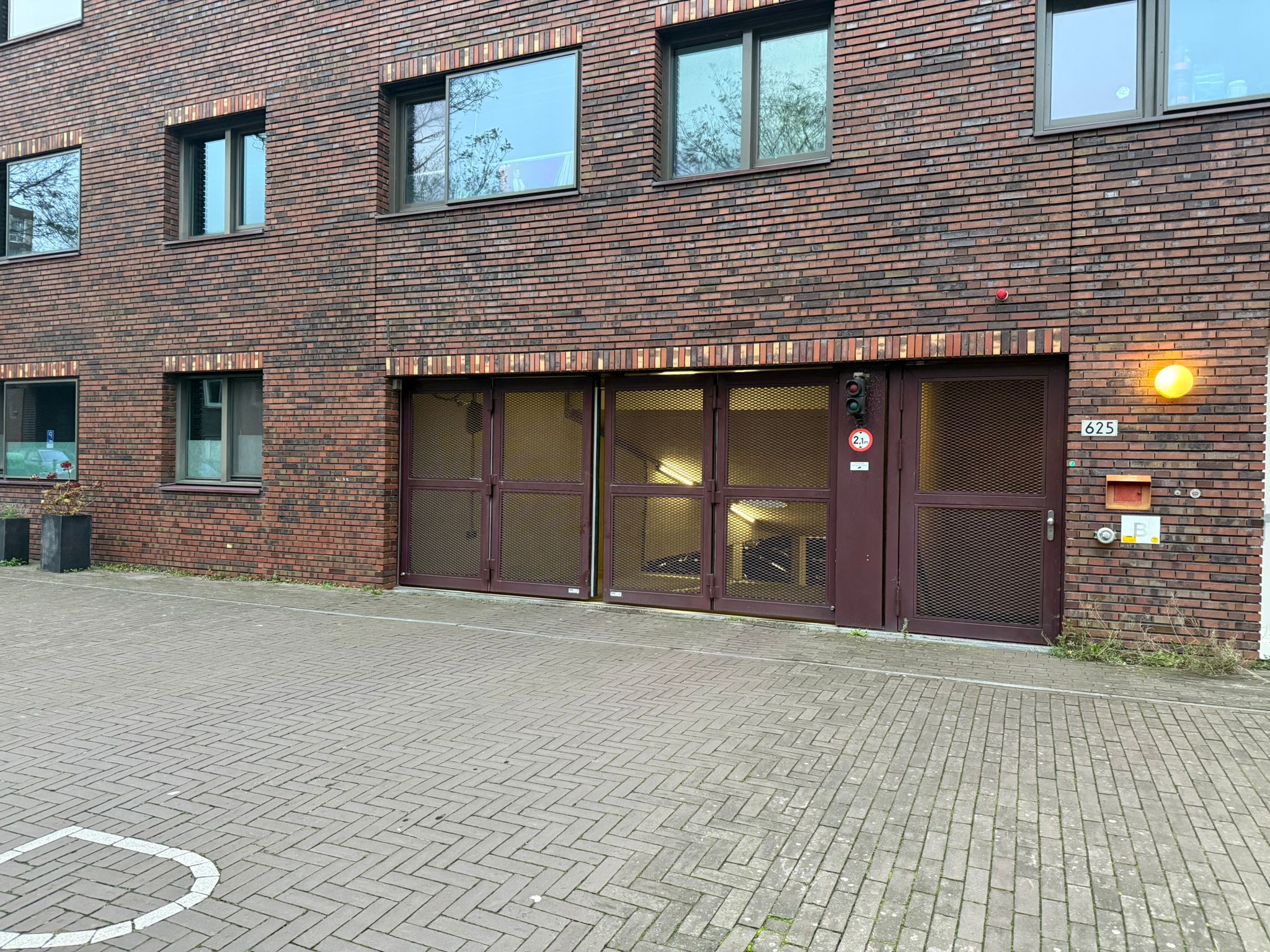 Annie Boshof 6 , 1087 LP Amsterdam