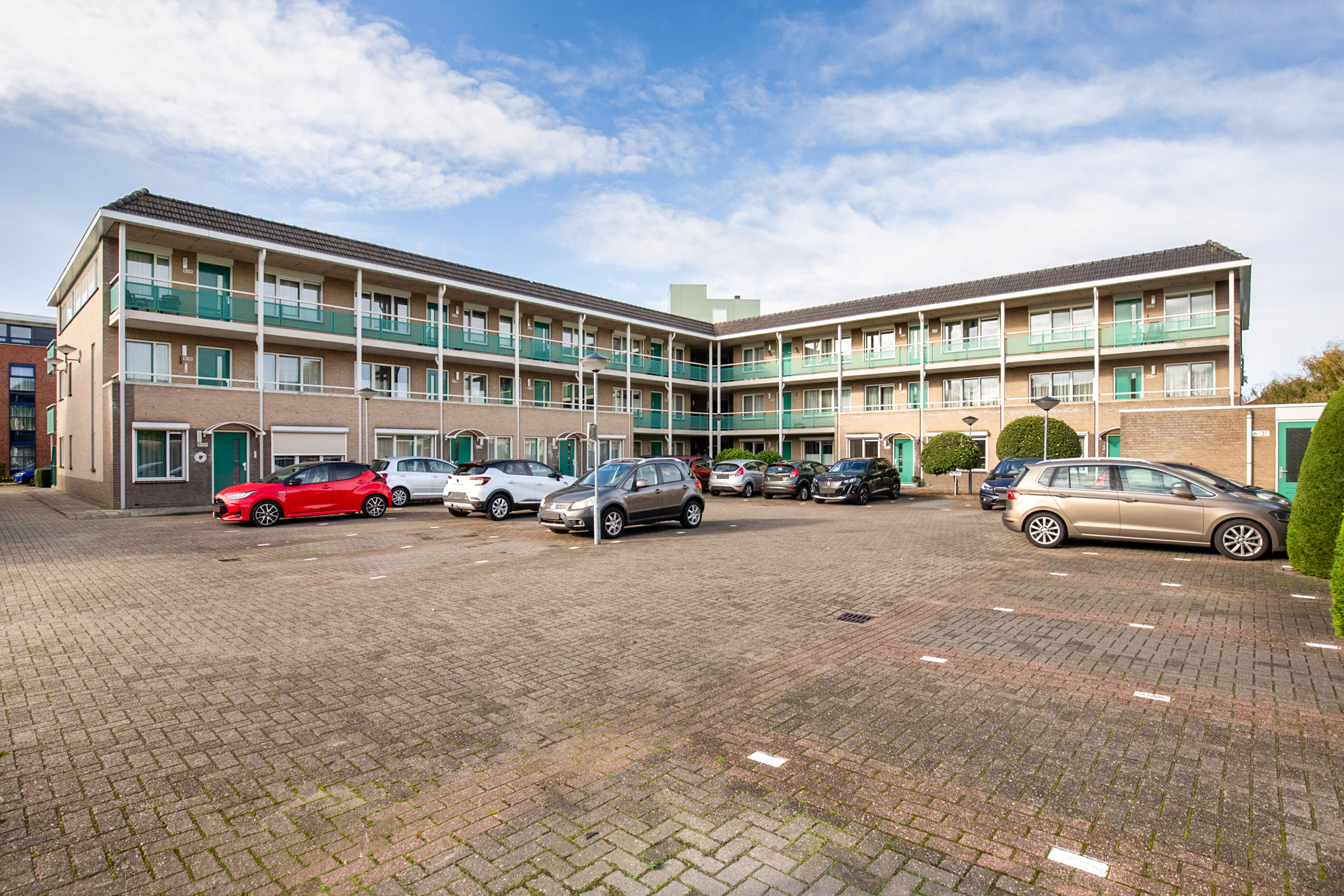 Dokter Van Haeringenplantsoen 6 02, 2151 AT Nieuw-vennep