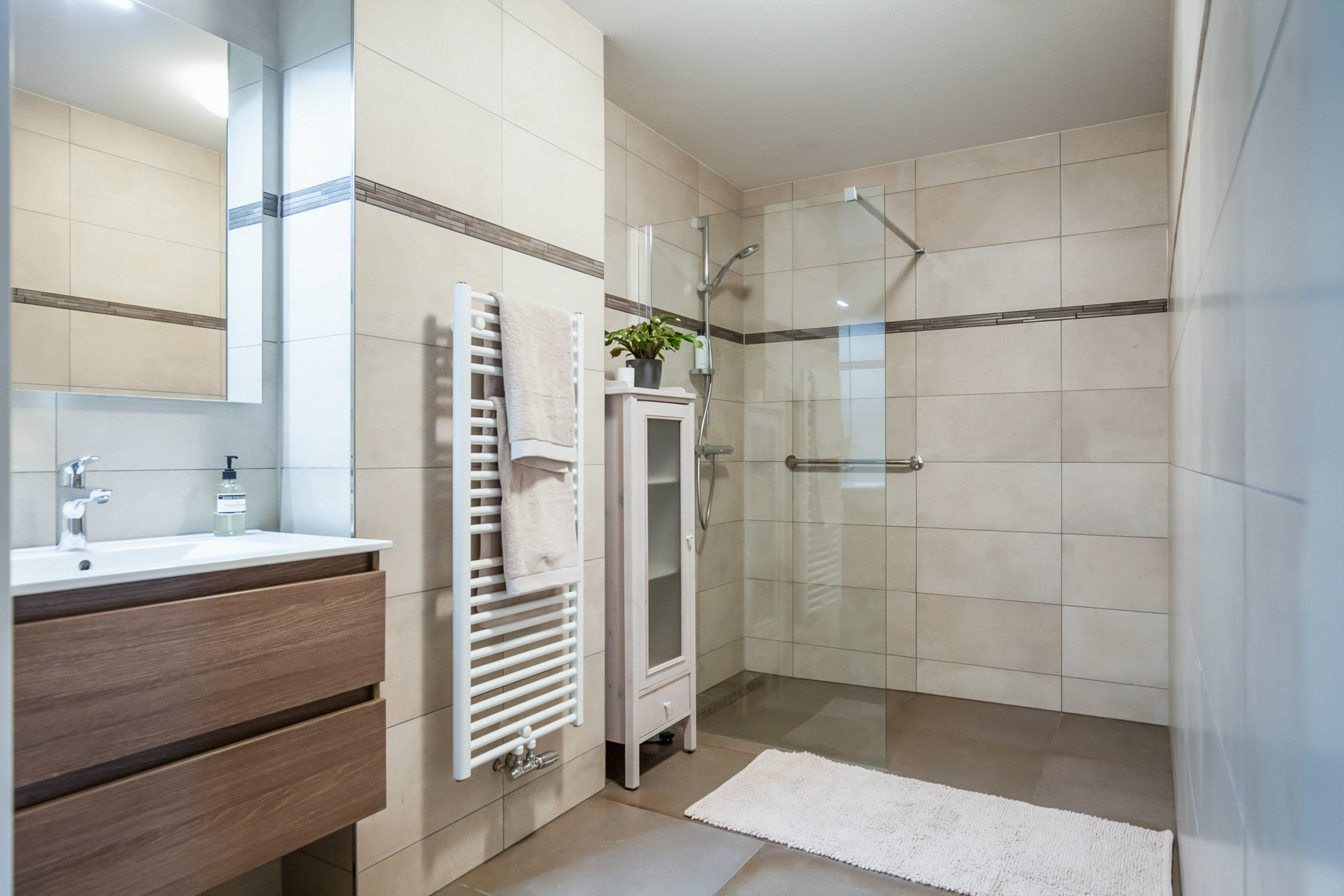 Dokter Van Haeringenplantsoen 6 02, 2151 AT Nieuw-vennep