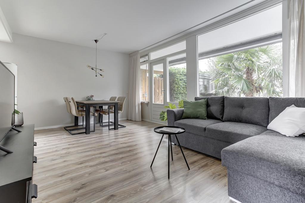 Weegbreestraat 112 , 2153 EE Nieuw-vennep