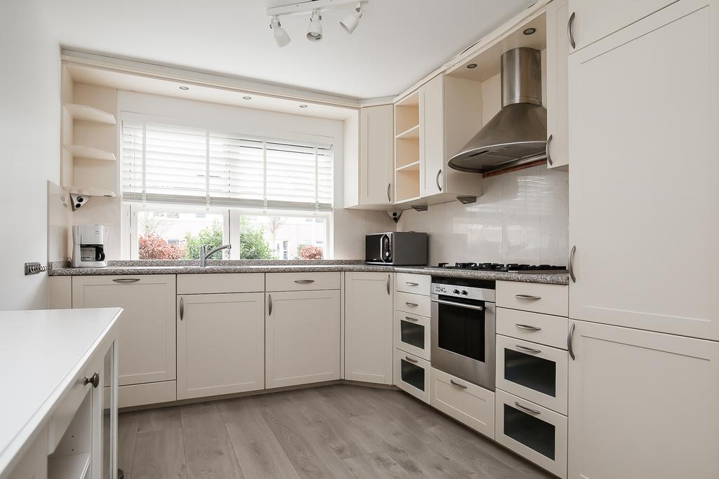 Bachlaan 51 , 2151 GD Nieuw-vennep