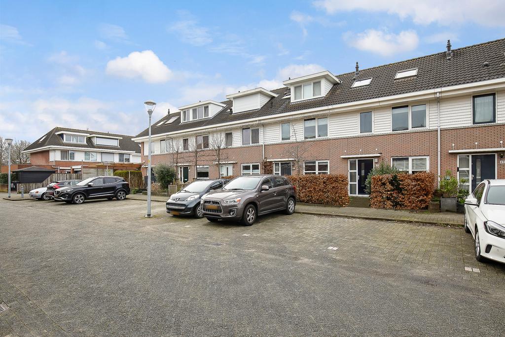 Bachlaan 51 , 2151 GD Nieuw-vennep