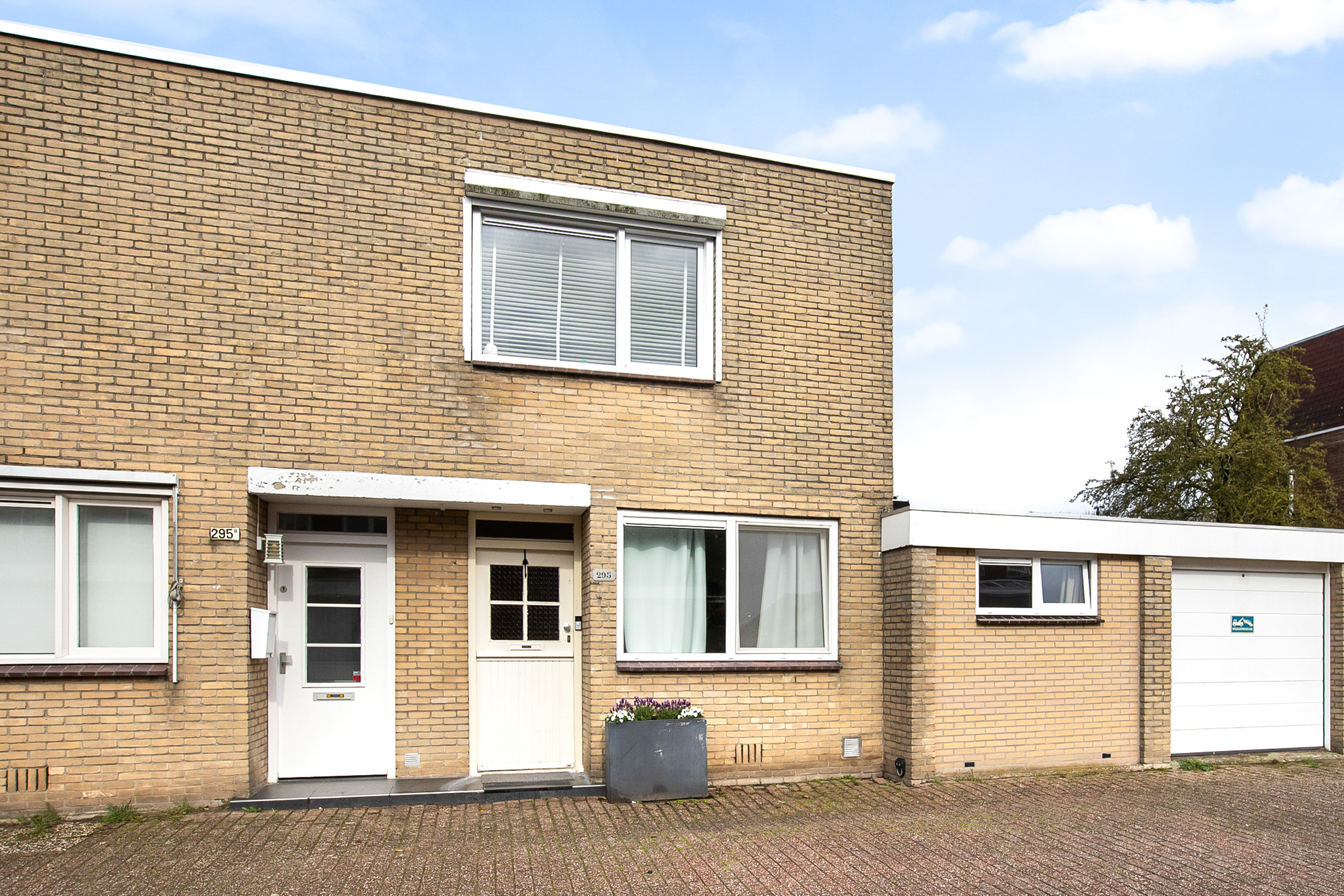 Van den Berghlaan 295 , 2132 AH Hoofddorp